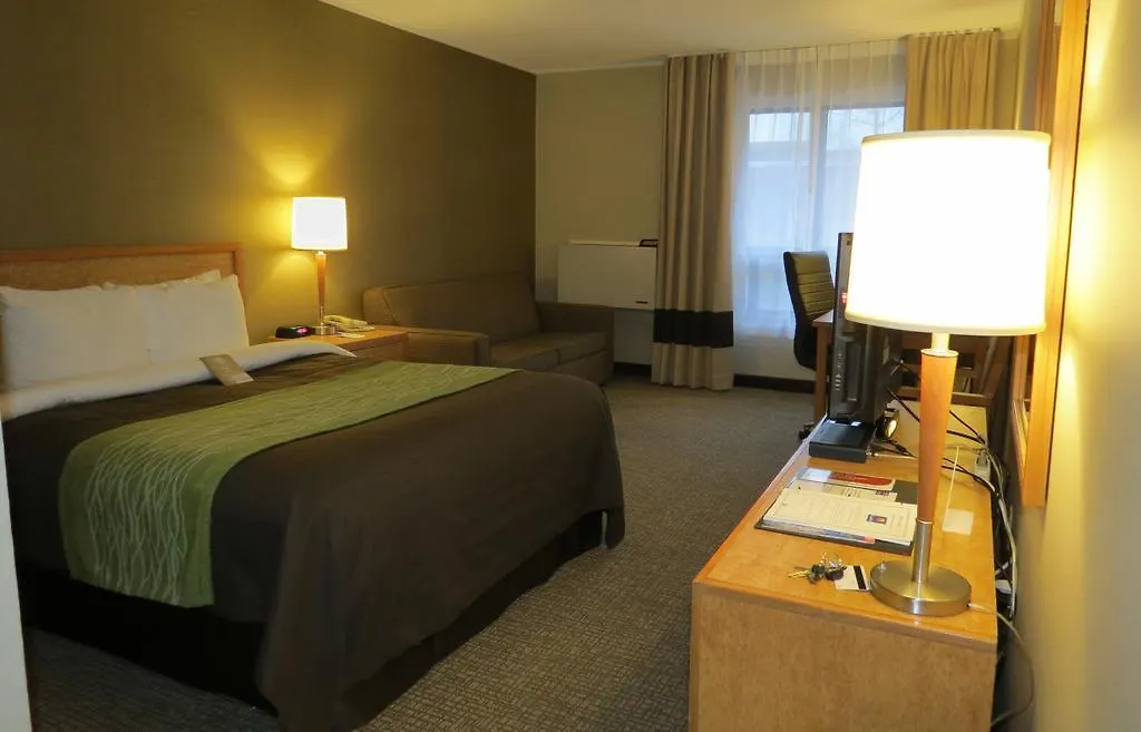 Comfort Inn Dartmouth 3*,