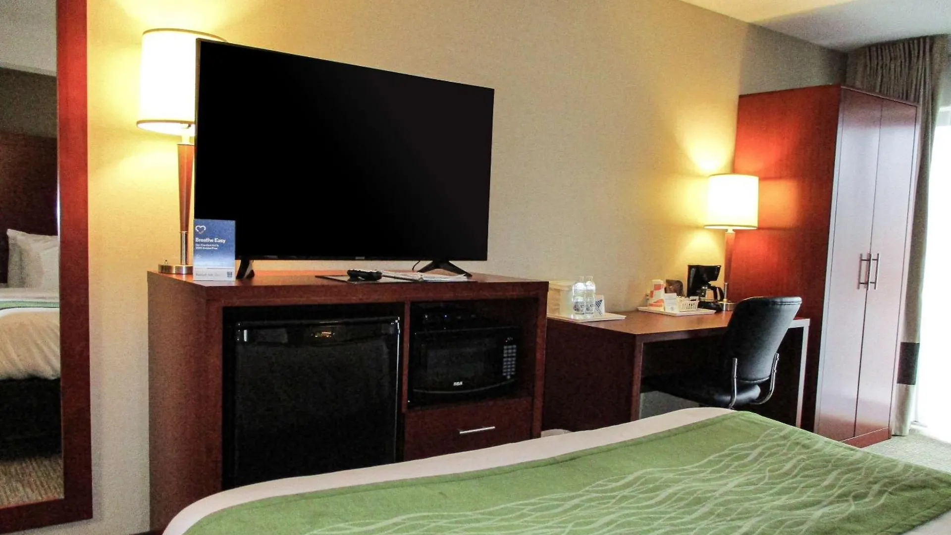 *** Motel Comfort Inn Dartmouth Canada