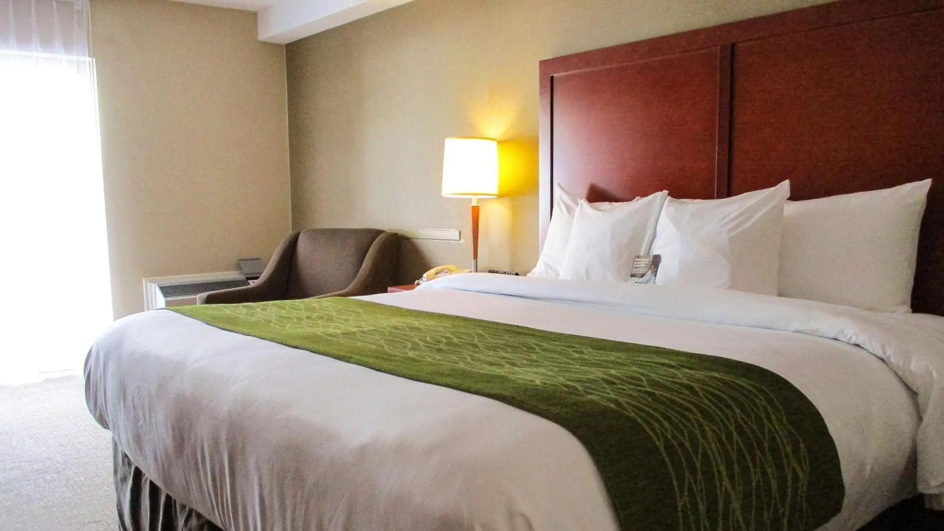 Comfort Inn Dartmouth Motel