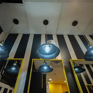 Capsule hotel Panda Pod ***